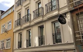 Artika Hotel